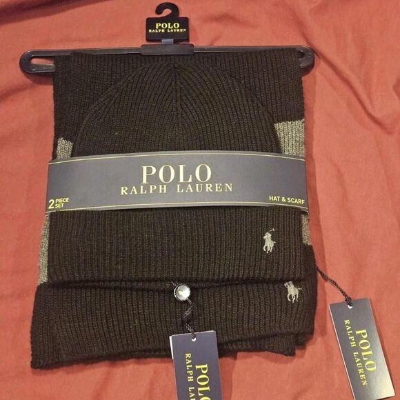 Polo Ralph Lauren Men's Black and Grey Scarf and Hat Set - Picture 1 of 6